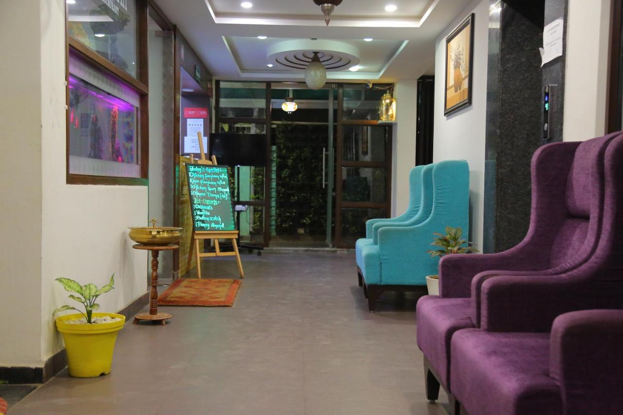 Hotel Raintr33 Хидерабад Екстериор снимка